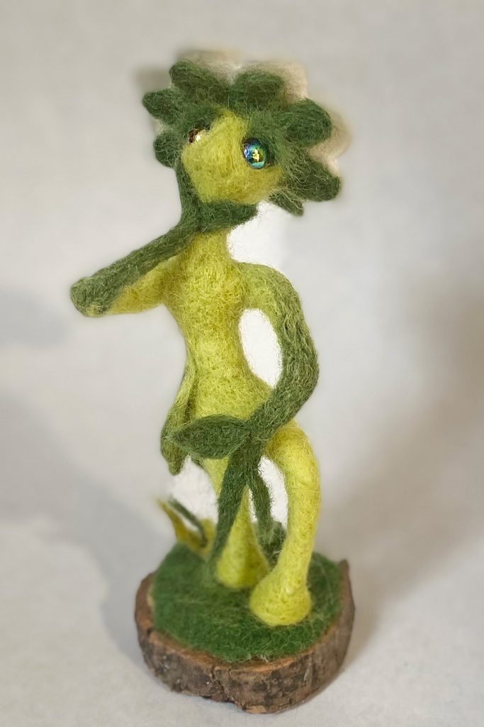 anthropomorphic daisy figure mini-sculpture